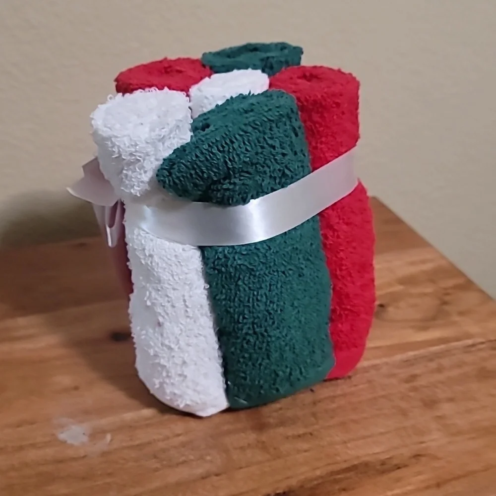 Wash Cloths.  Holiday themed  Pack of 6